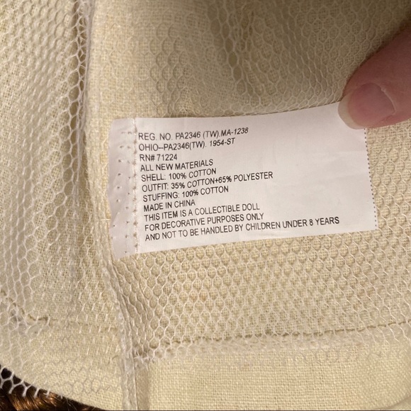 Vintage Brass Key Collectible Porcelain Doll (Reg.No PA2346) with Stand - Picture 15 of 16